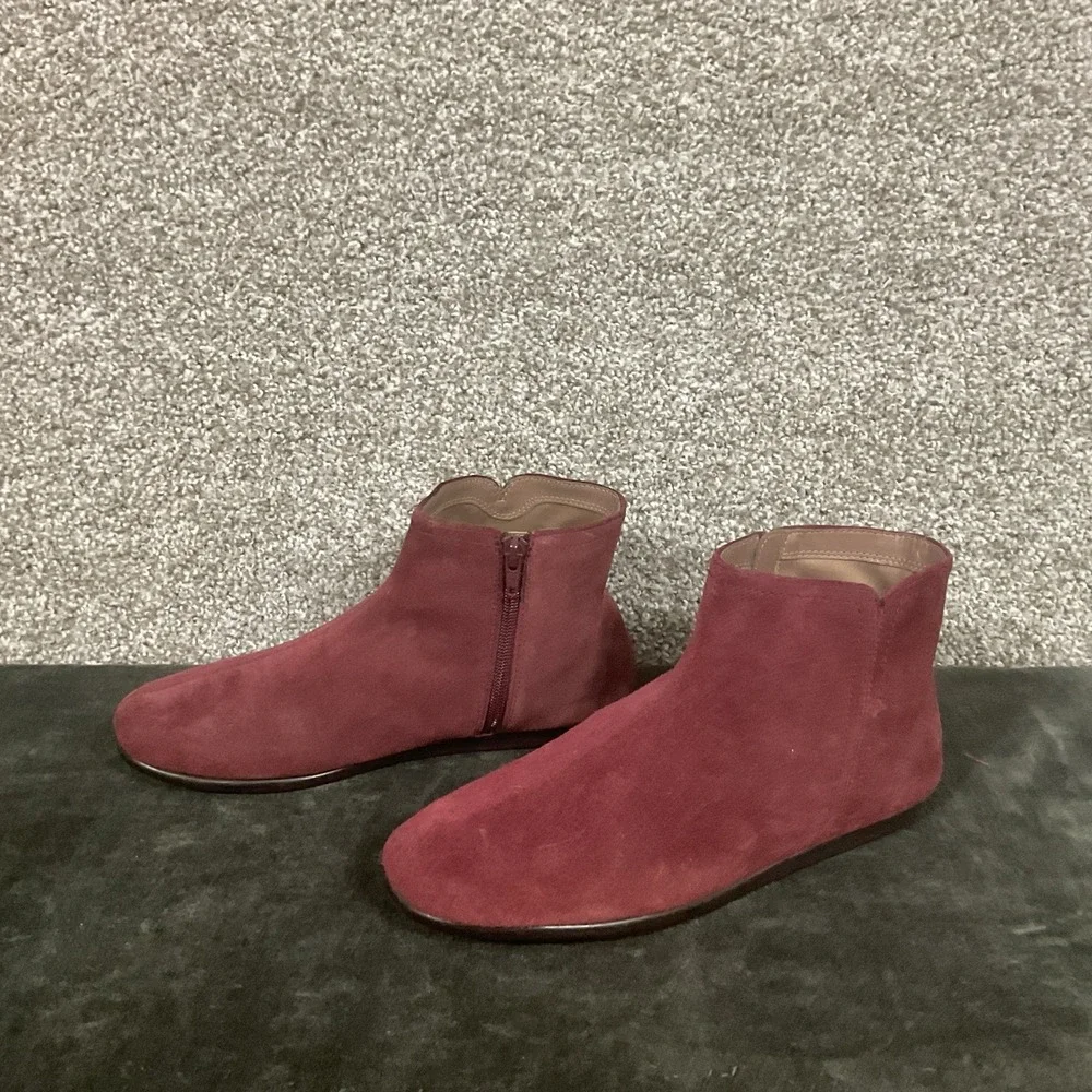 NIB Aerosoles Willingly Ankle Wine Pull On Flat Boots Booties Sz 9